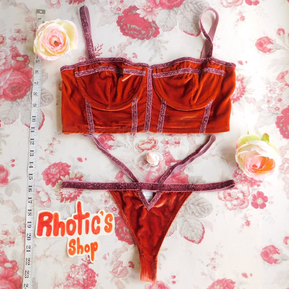 Sabina Corset Underwire Bra & Strappy Thong